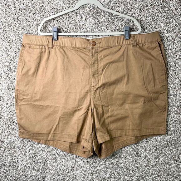 Lane Bryant Shorts Women’s 26 Tan Khaki Mid-Rise Chino NWT - Picture 1 of 8